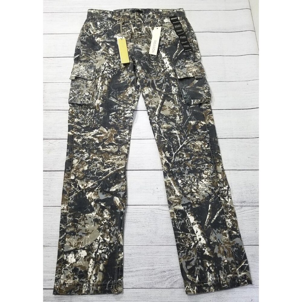 Reason Camo Cargo Pants Size 31x31 (Tag 32x32)